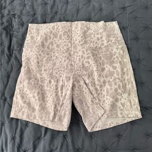 Lululemon Wunder Bike Shorts